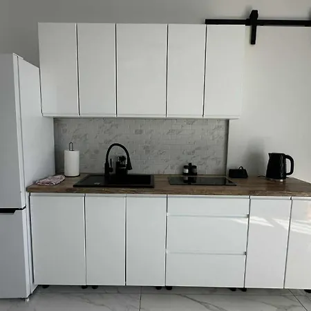 Pila- Balkon-3 Osoby-2 Lozka-przytulny * ピワ