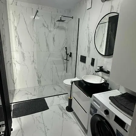 Piła- Balkon-3 Osoby-2 łóżka-przytulny